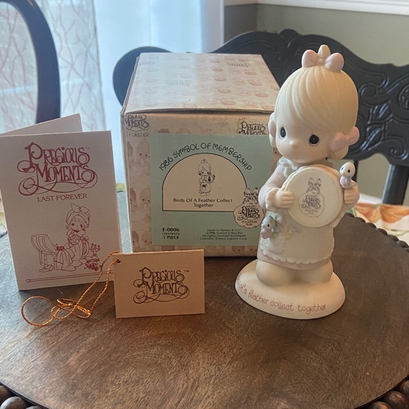 Precious Moments Other - Vintage 🕰️ 1986 Precious Moments Figurine Birds of a Feather Collect Together